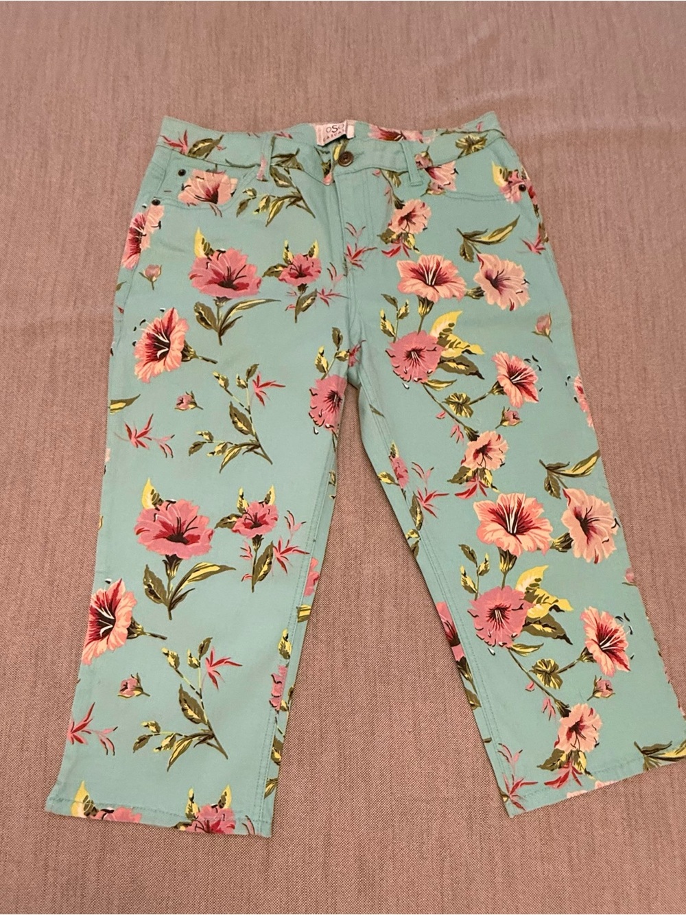OSO Casuals Floral Capri Women's Jeans - Mint Pink Floral